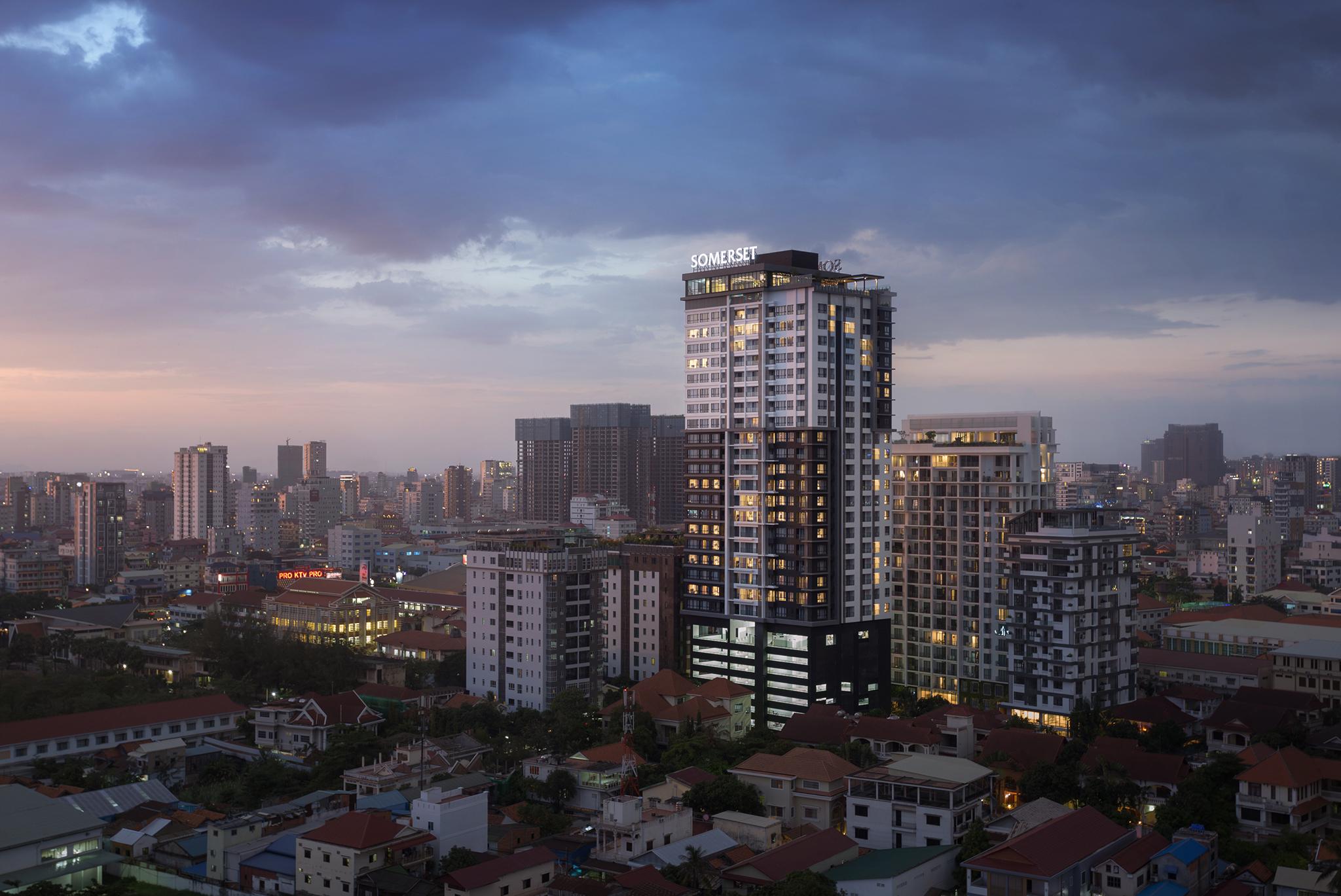 Somerset Norodom Phnom Penh Exterior foto